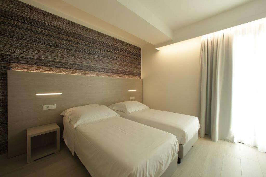 Hotel San Marco เปสเคียรา เดล การ์ดา ภายนอก รูปภาพ